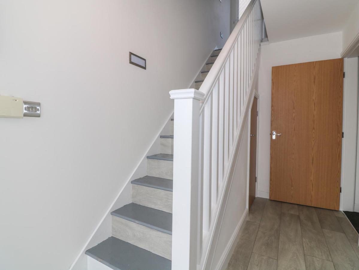 8 Marina View Villa Pwllheli Exterior photo